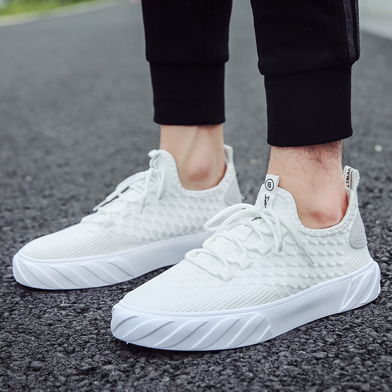 lightweight casual shoes