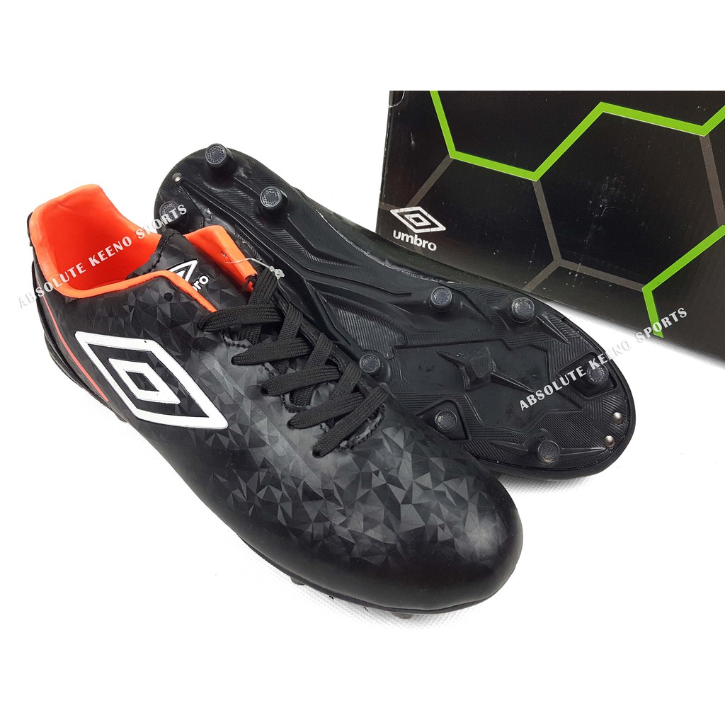 umbro badminton shoes