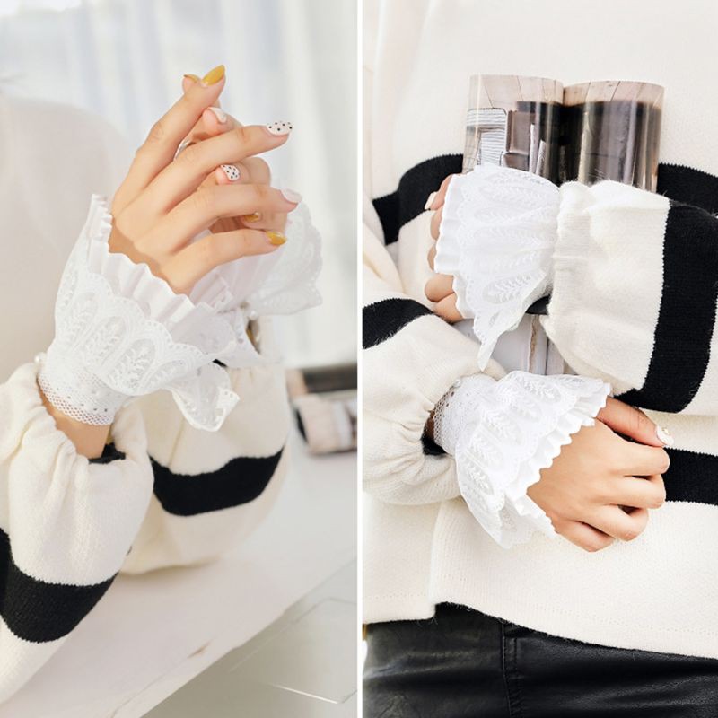 Cozy 2Pcs/Pair 4 Styles Women Girls Fake Flare Sleeves Floral Lace Pleated Ruched False Cuffs Sweater Blouse Apparel Wrist Warmers With Faux Pearl Button