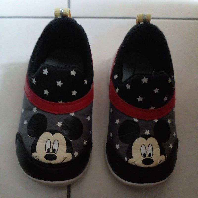 original-disney-mickey-mouse-shoe-for-kids-shopee-malaysia