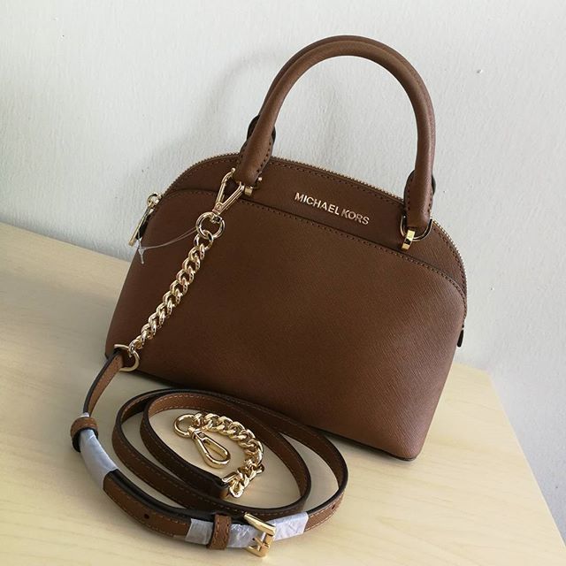 35H7GY3S1L MICHAEL KORS EMMY SMALL DOME SATCHEL LUGGAGE | Shopee Malaysia