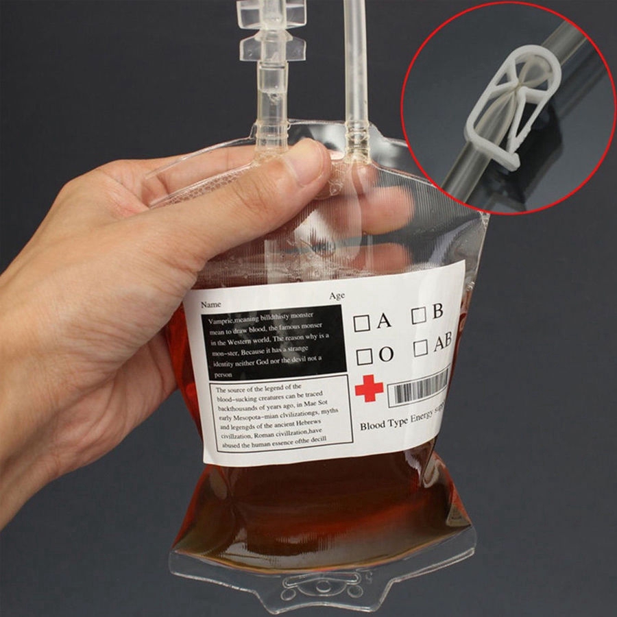 REUSABLE IV BLOOD BAG HALLOWEEN PARTY HAUNTED HOUSE DRINK CONTAINER DECORATION 