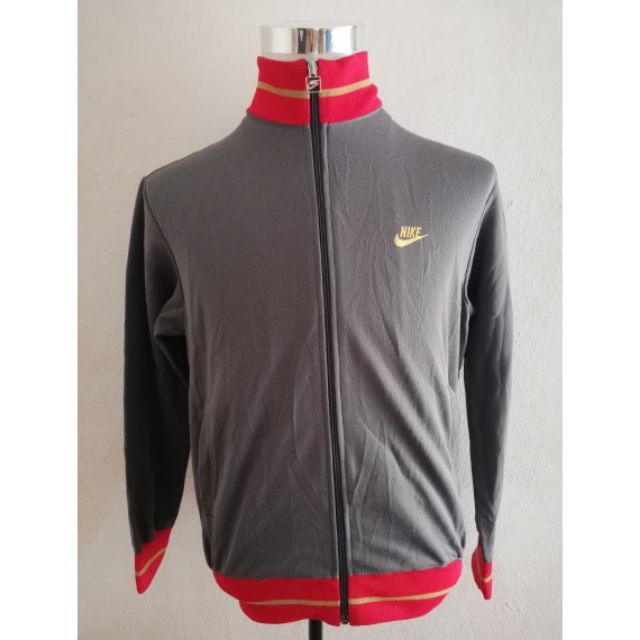 vintage sweater nike