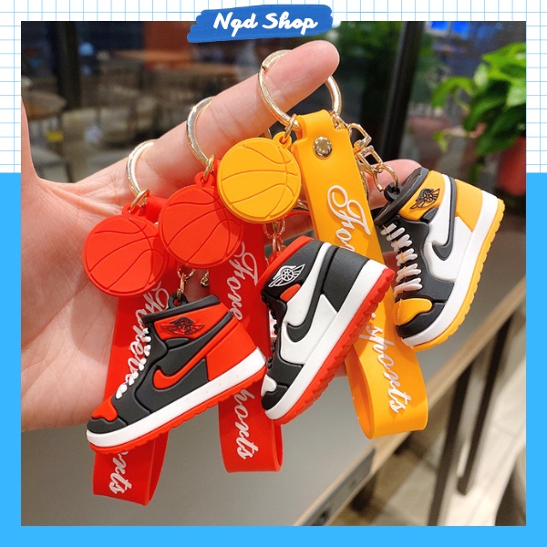 Sneaker Jordan sports shoe keychain, basketball shoe backpack keychain, youthful and dynamic style, hot trend Tik Tok