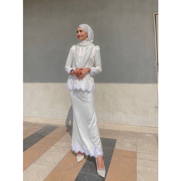 ELLA KURUNG IN WHITE (FULL LACE TOP & SKIRT) | Shopee Malaysia