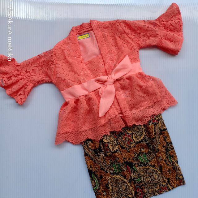 KEBAYA PEPLUM BUDAK LACE MIX BATIK ROYAL BLUE ORENS KEBAYA PEPLUM BUDAK LACE MIX BATIK ROYAL BLUE ORENS