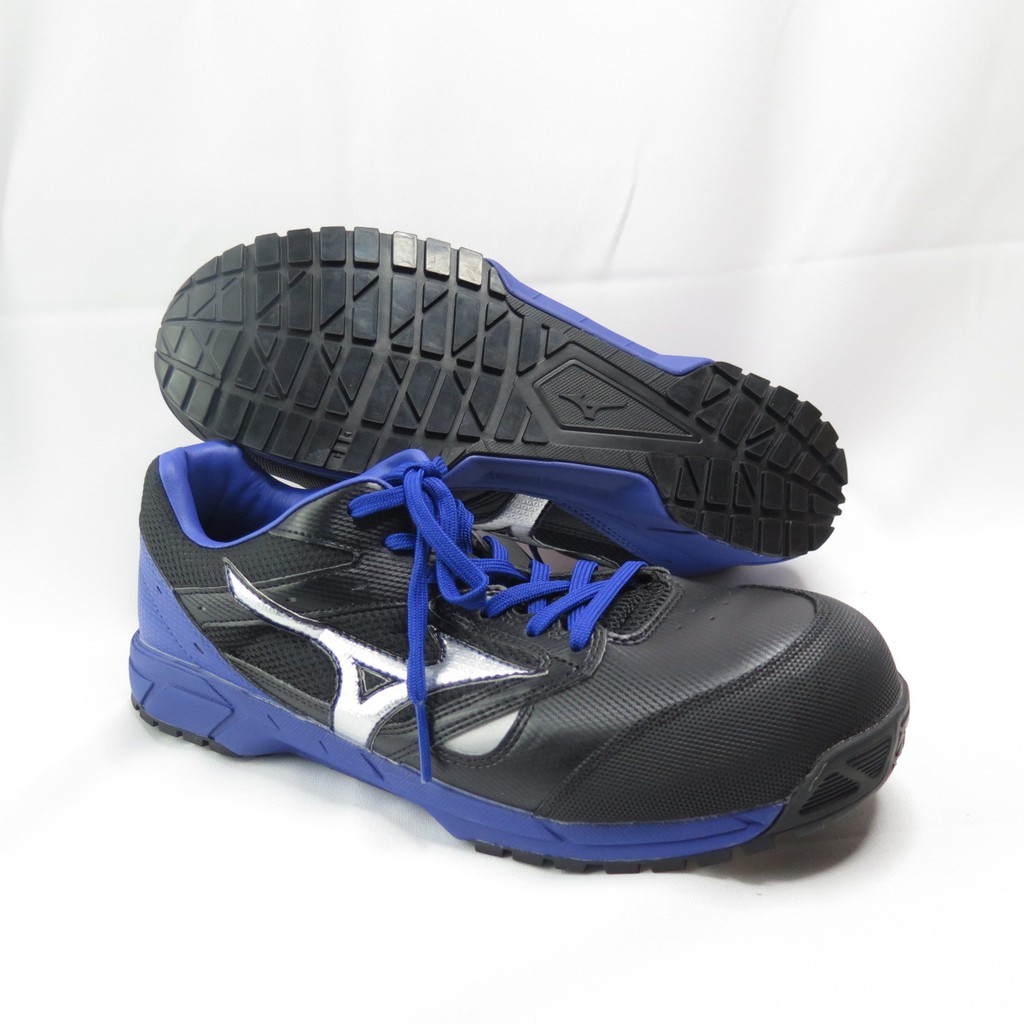 mizuno work shoes