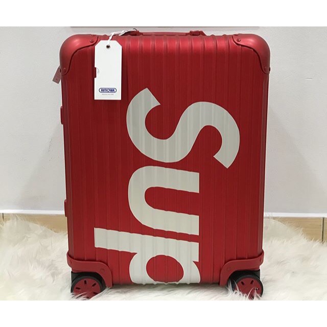 replica supreme suitcase