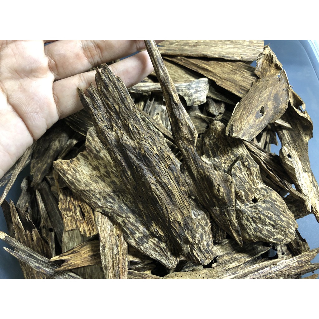 Malaysia Wild Agarwood Oud Incense Chips Natural Grade Bakhoor 30 gram Aloeswood 