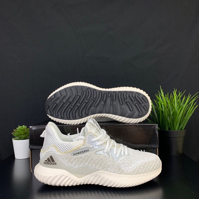 adidas alphabounce all white