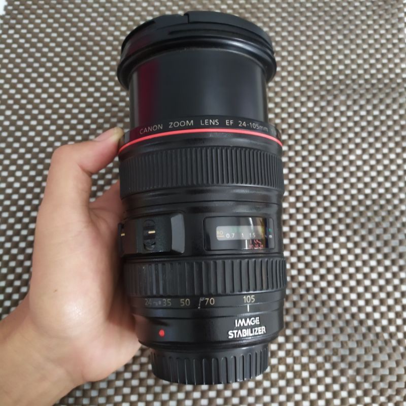 Canon 24-105mm L is USM 1:4 Lens For DSLR Cameras Like New