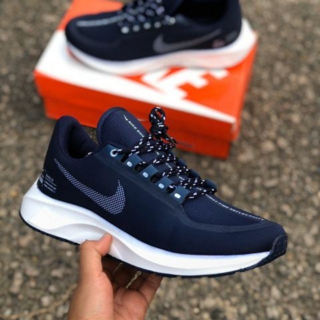 nike zoom navy blue