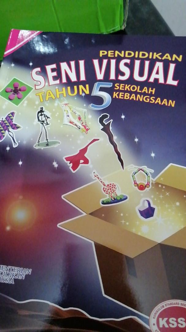 Buku teks pendidikan seni visual tahun 5