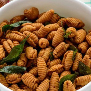 Ready Stok Kuih Siput Tradisional Rangup Kuih Siput Warisan Shopee Malaysia