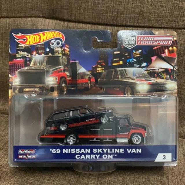 hot wheels 69 nissan skyline van carry on