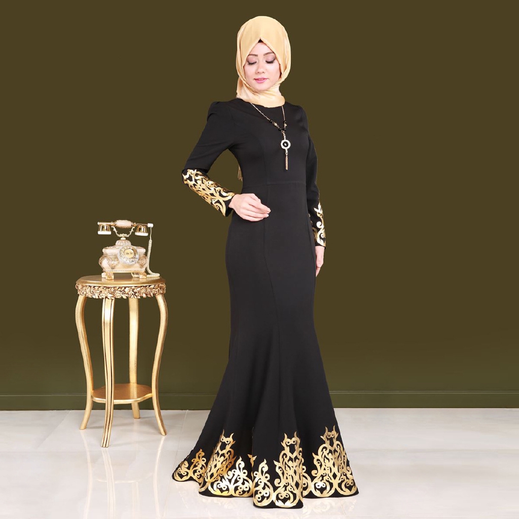 dinner dress black and gold muslimah