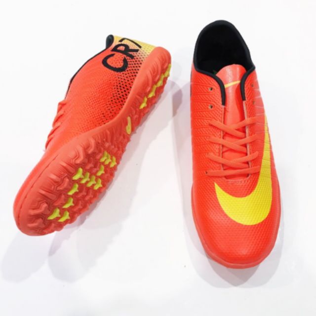 Kasut futsal nike mercurial