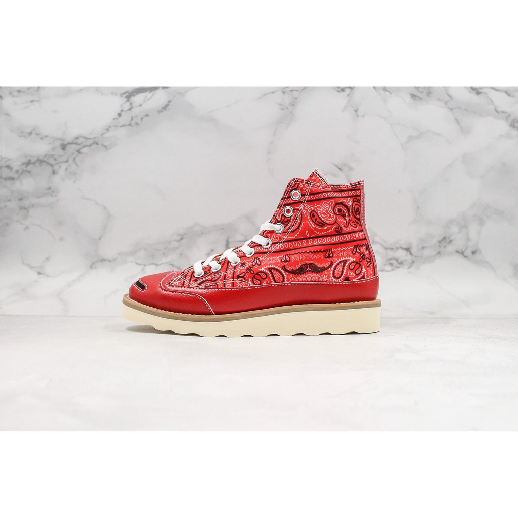 red canvas converse