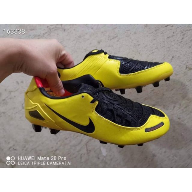 nike t90 football shoes