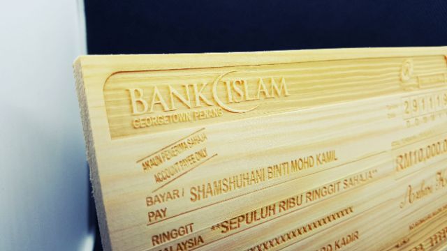 Mock Up Cheque Laser Engrave Pinewood Shopee Malaysia