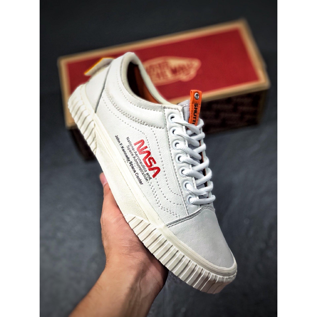 vans space voyager malaysia
