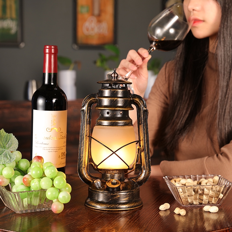 horse lantern table lamp