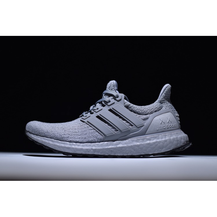 adidas ultra boost kaws