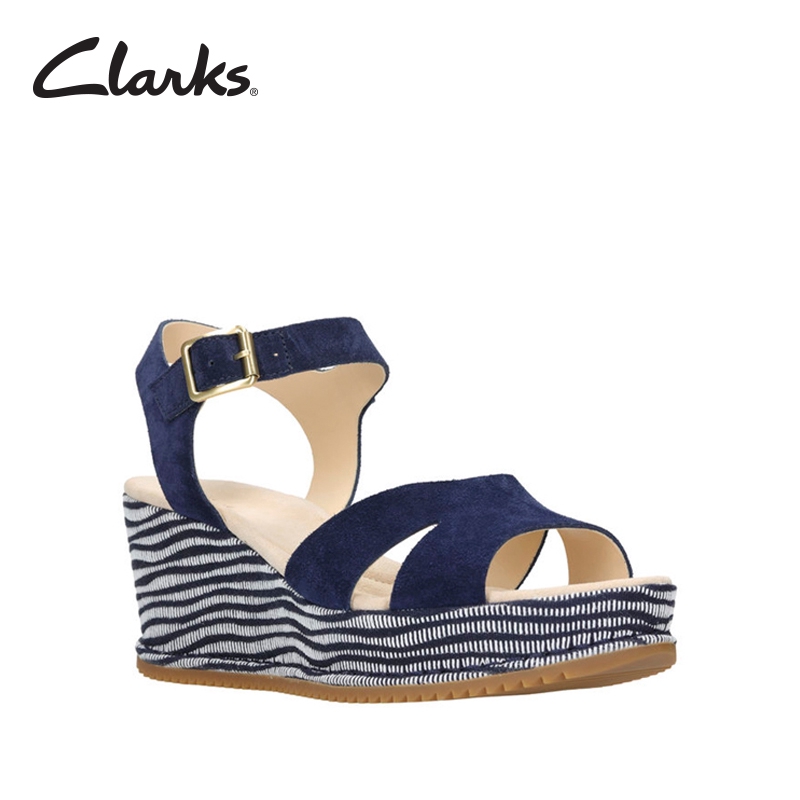 clarks akilah