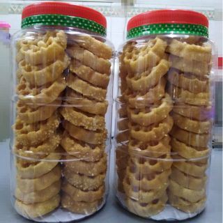 2 bottles Deepavali Diwali Kuih goyang kuih ros achi 