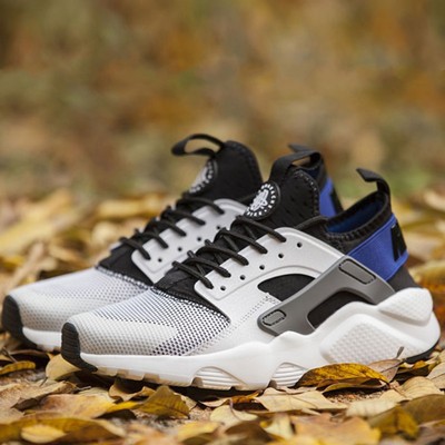 nike air huarache run se casual shoes