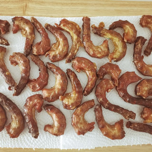 Are Cooked Chicken Necks Good For Dogs