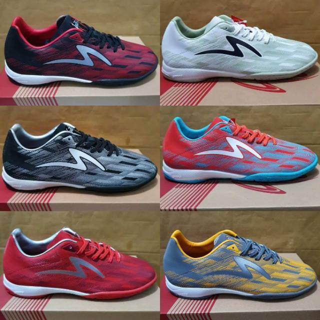 specs futsal shoes