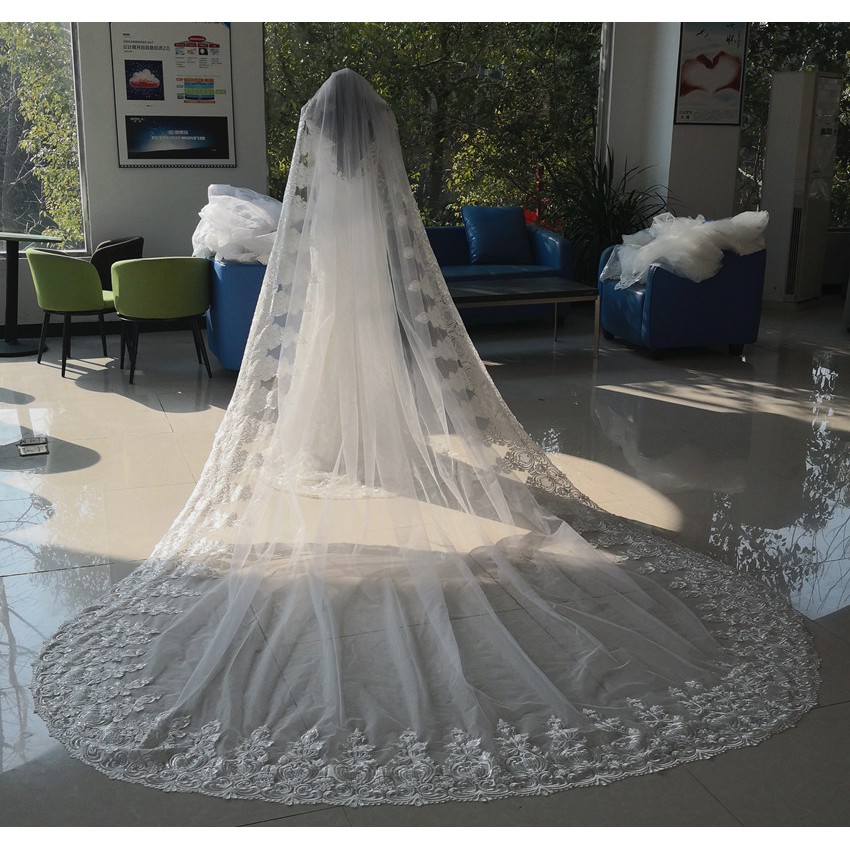 white lace wedding veil