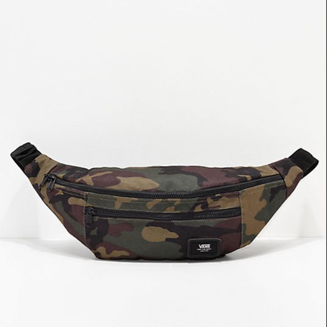 vans camo fanny pack