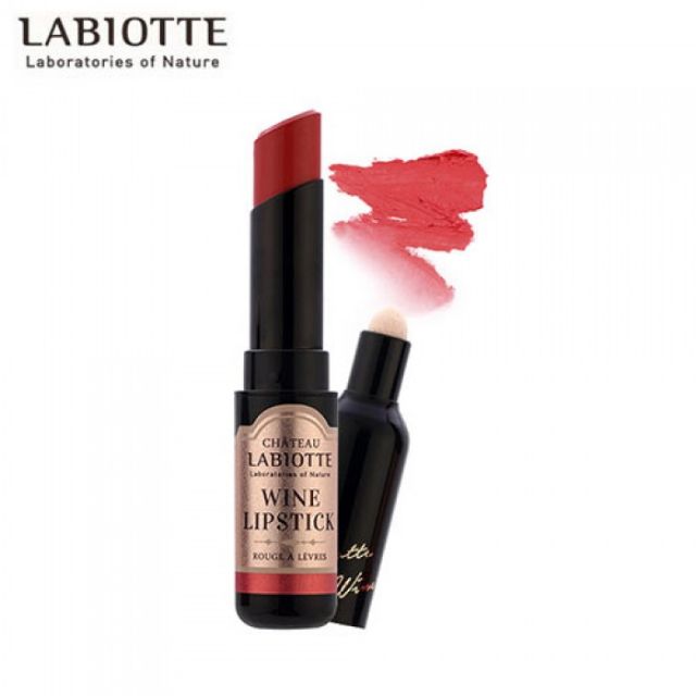 Chateau Labiotte Wine Lip Stick Fitting