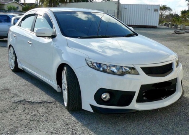 2011 kia forte koup front bumper