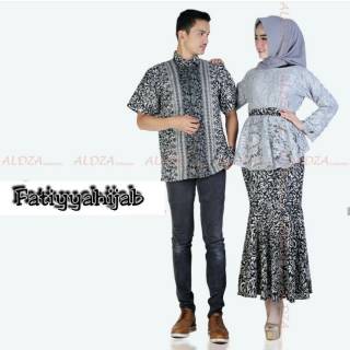 Couple modern kebaya  gothic aldza kebaya  graduation  