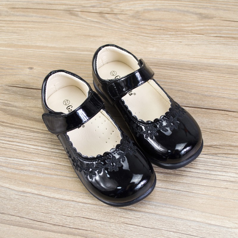 campus shoes for girls