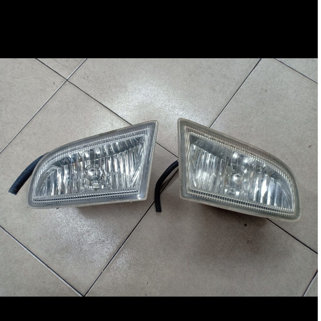 Toyota Estima Acr30 Mcr30 Front Bumper Fog Lamp Fog Light Ori Koito 44 19 Japan Shopee Malaysia