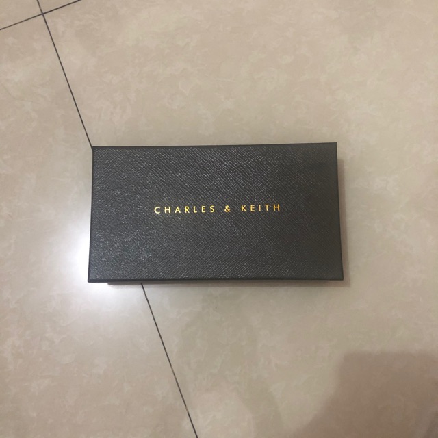 Box + Dustbag Wallet Charles And Keith Original