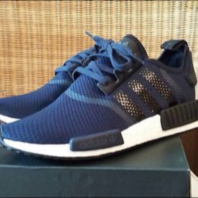 nmd r1 jd exclusive