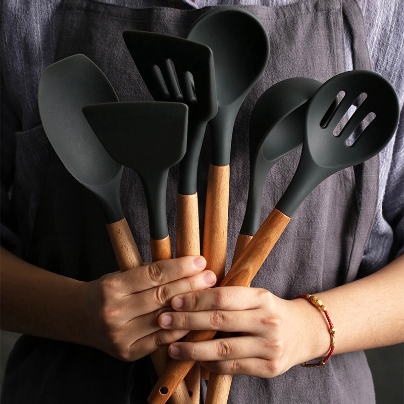 1Pc Non-stick Silicone Baking Cooking Tools Set Utensil Wooden Handle Spatula Kitchen Utensils Set Cookware Kitchenware