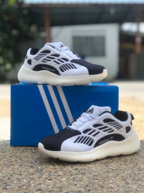 adidas shark 2020