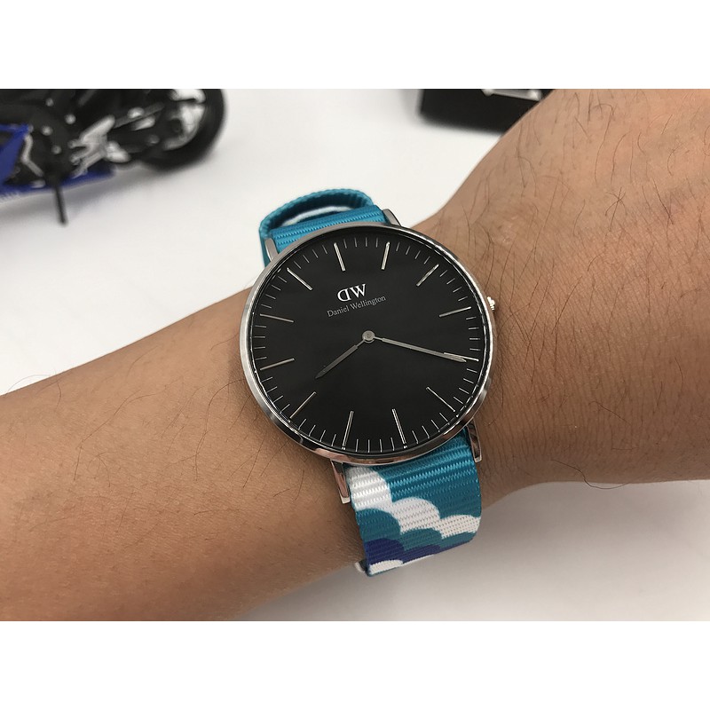 daniel wellington sports watch