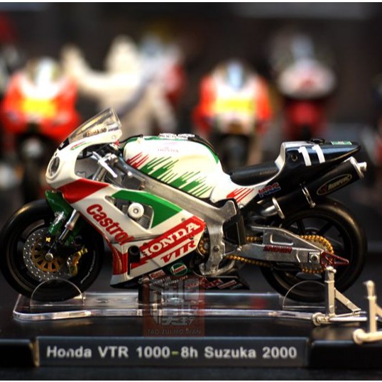 IXO-Altaya 1/18 Honda VTR 1000-8h Suzuka 2000 Rossi #46 Motorcycle Model Vehicle 