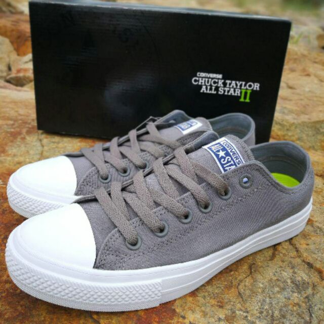 chuck taylor 2 low grey
