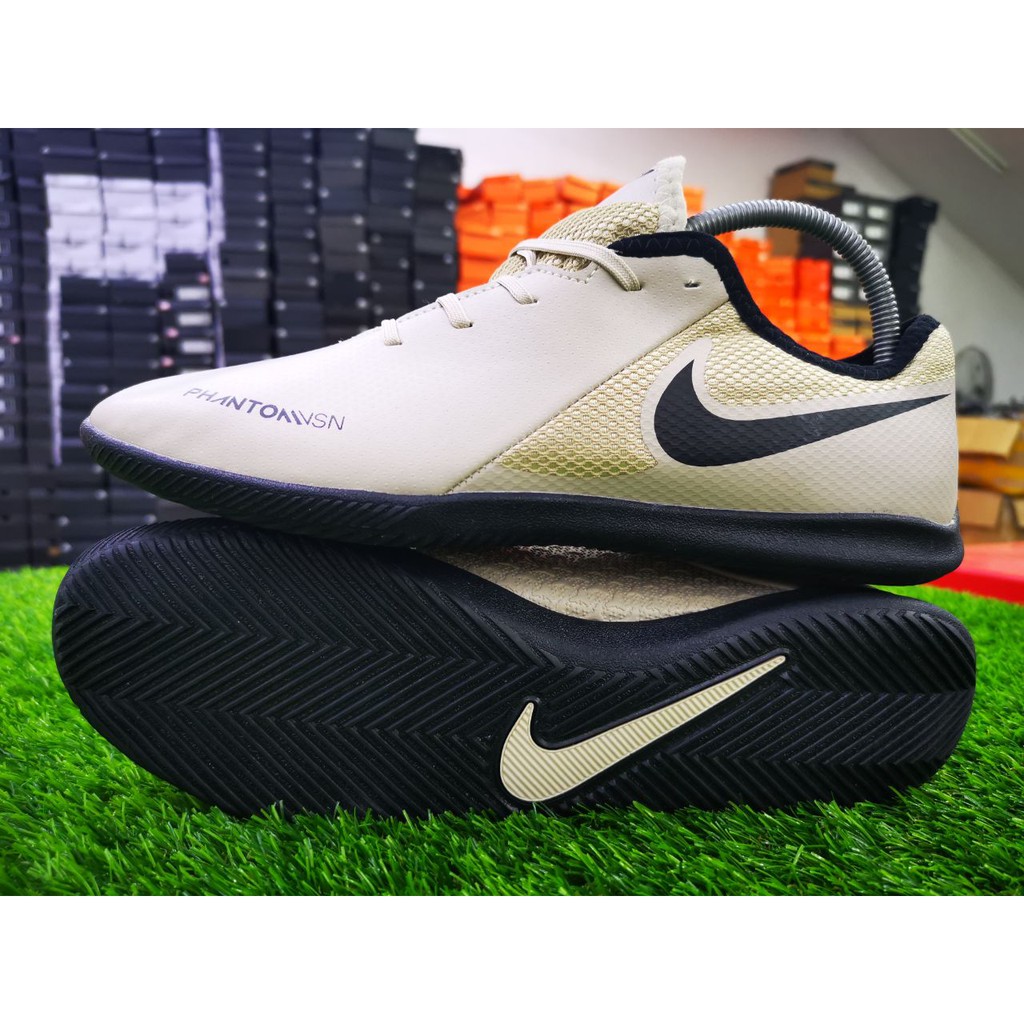 nike venom futsal