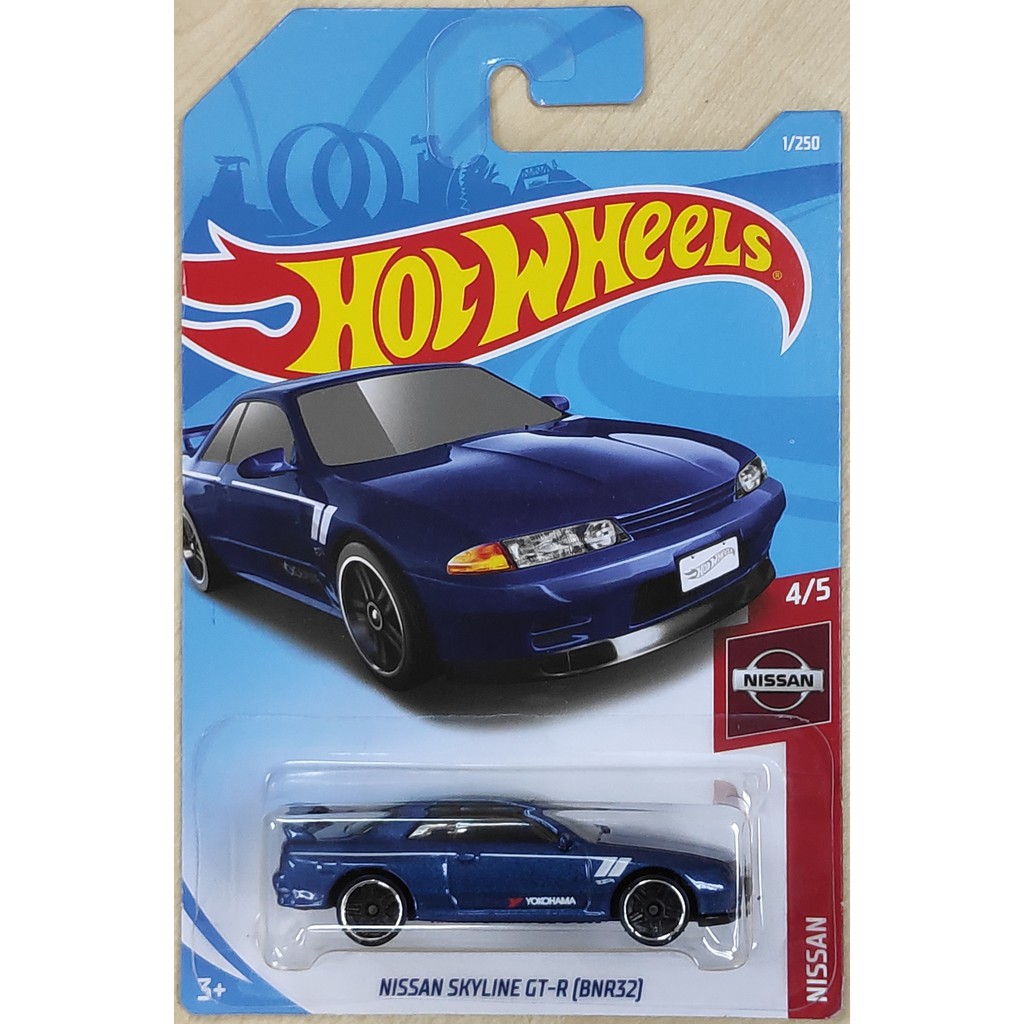 hotwheels nissan skyline r32