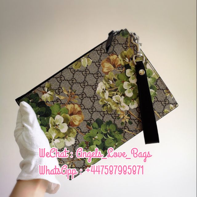 gucci bloom clutch bag