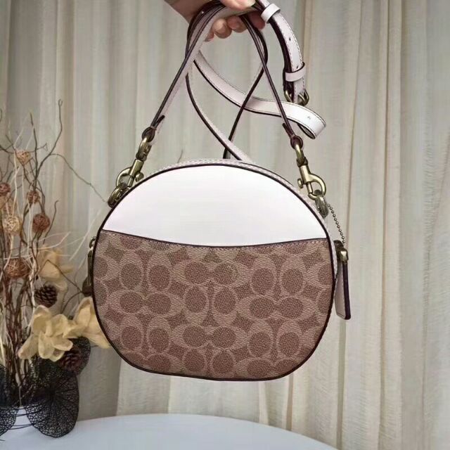 coach original sling bag